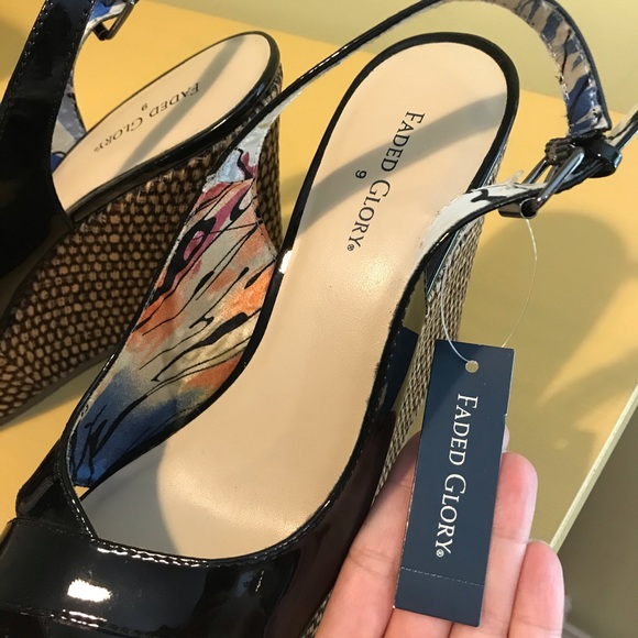 Faded Glory Platform Sandals size 9 - Picture 3 of 7